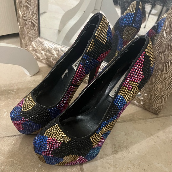 Steve Madden Shoes - Steve Madden Black and Blue platform Embellished Heels